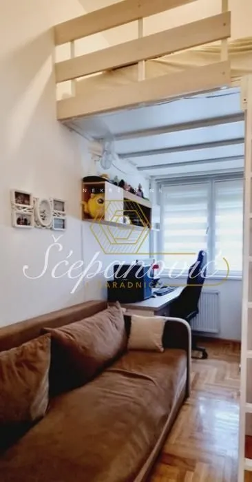 Prodaja, trosoban stan, 91m², Socijalno, Novi Sad Sve Podlokacije