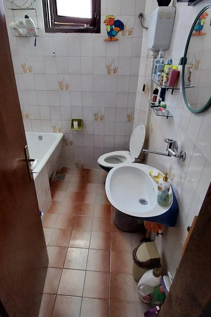 Prodaja, kuća, 300m², Podgorica, Crna Gora