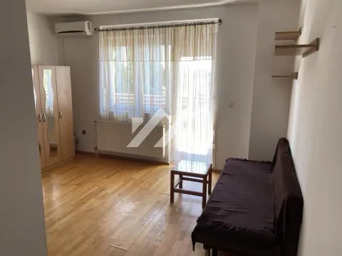 Izdavanje, stan, 30m², Grbavica, Novi Sad Sve Podlokacije - image 1