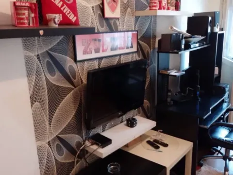 Prodaja, dvosoban stan, 64m², Pejton, Podgorica - image 7