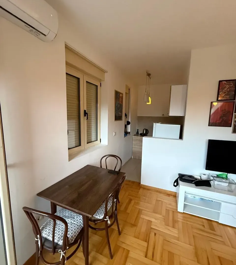 Prodaja, garsonjera, 30m², Zabjelo, Podgorica