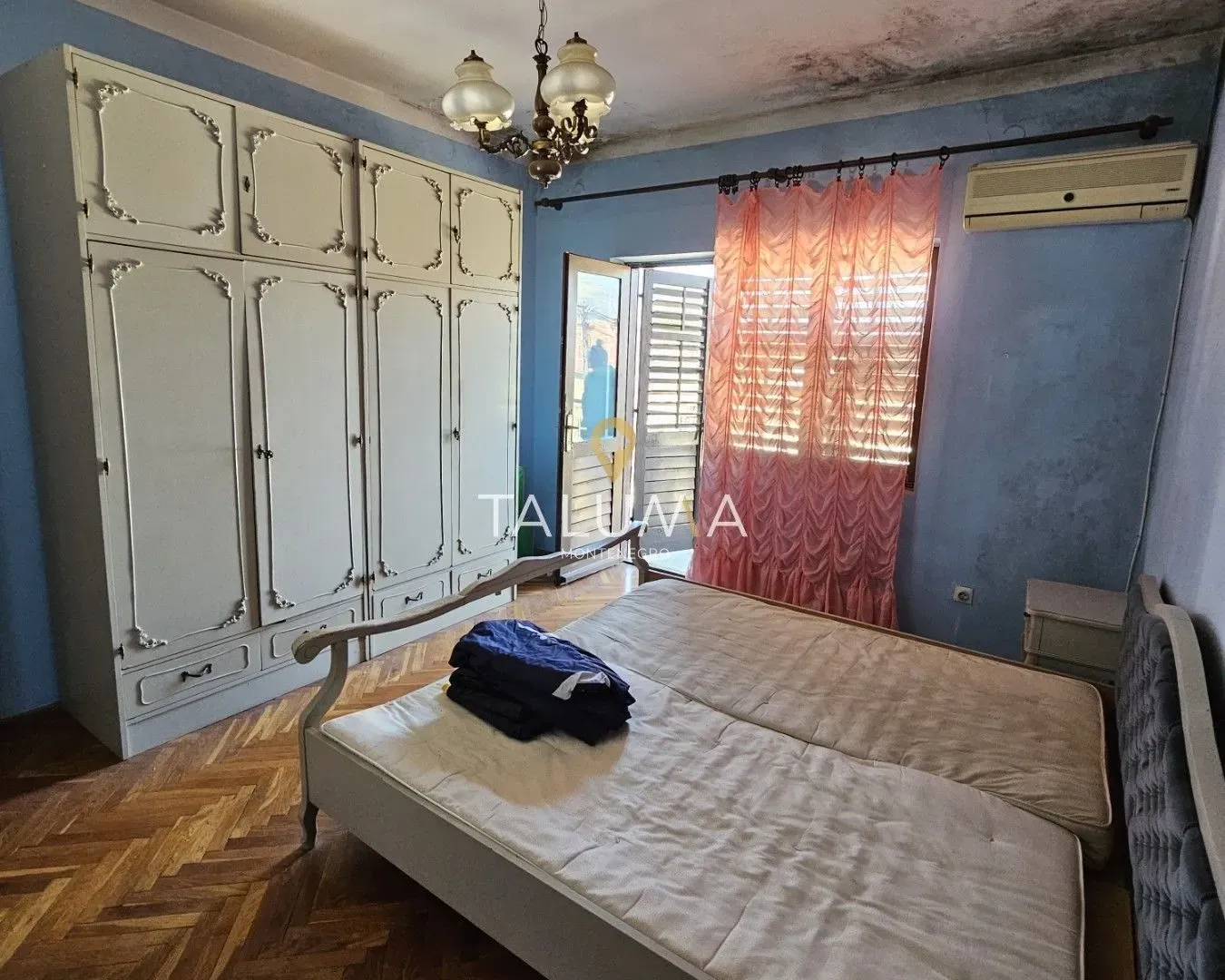 Sale, house, 300m², Masline, Podgorica
