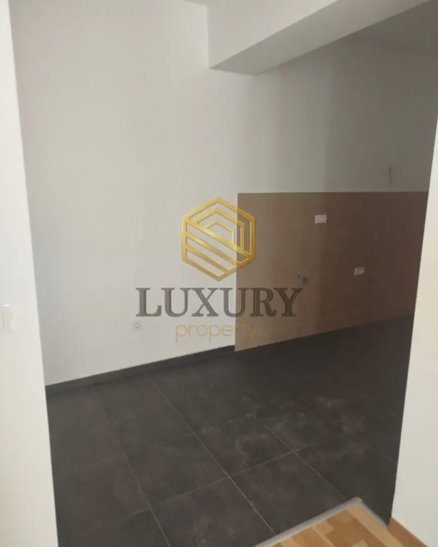 Izdavanje, dvosoban stan, 58m², Ljubović, Podgorica