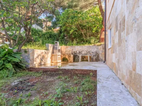 Prodaja, kuća, 123m², Šušanj, Bar - image 7