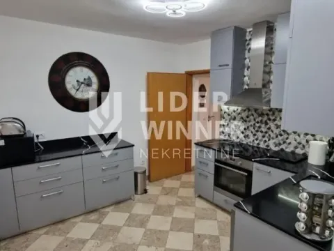 Izdavanje, kuća, 190m², Čukarica, Beograd - image 6