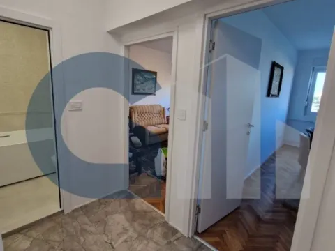 Prodaja, trosoban stan, 76m², Vračar, Šid - image 12