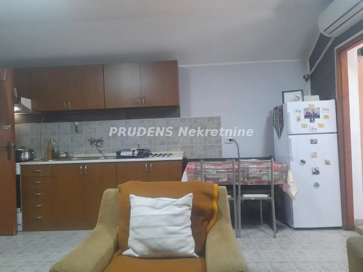 Prodaja, dvosoban stan, 63m², Surčin, Beograd
