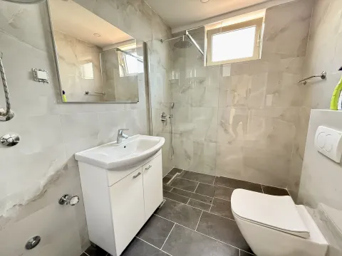 Prodaja, jednosoban stan, 58m², Bar, Crna Gora - image 12