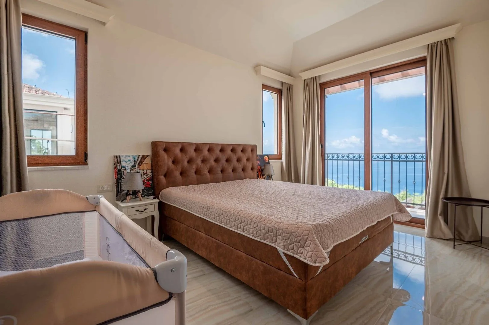Sale, house, 335m², Blizikuće, Budva