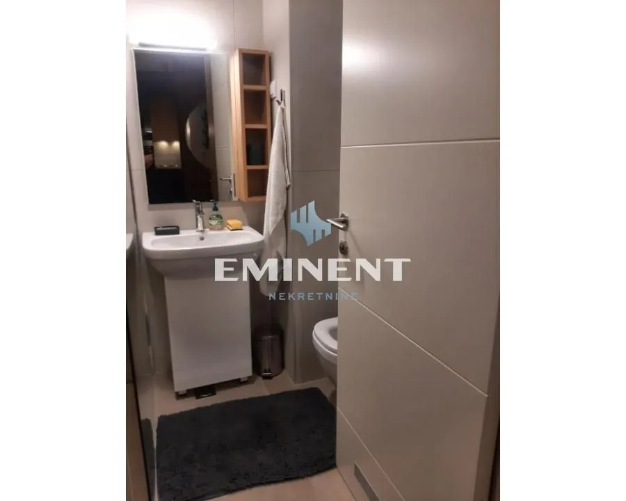 Izdavanje, dvosoban stan, 54m², Novi Beograd Blok 65, Novi Beograd Sve Podlokacije