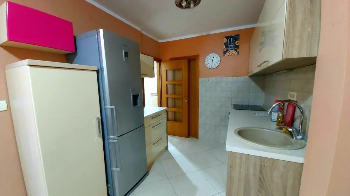 Izdavanje, dvosoban stan, 82m², Preko Morače, Podgorica