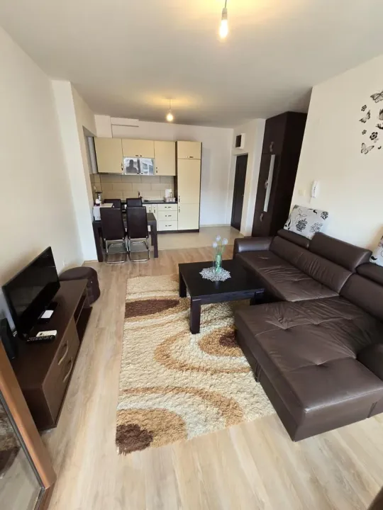 Rent, one bedroom apartment, 42m², Centar, Budva