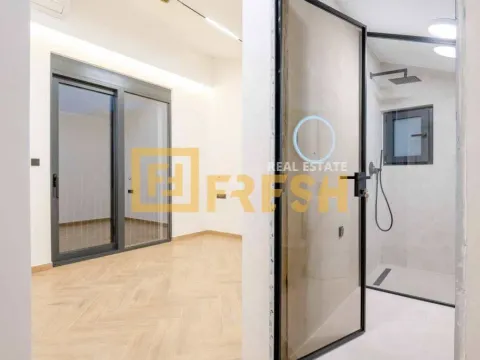 Sale, house, 240m², Budva, Crna Gora - image 17