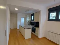Izdavanje, stan, 84m², Kalenić Pijaca, Vračar Sve Podlokacije - image 3