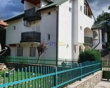 Sale, house, 304m², Kolašin, Crna Gora