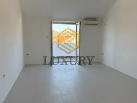 Izdavanje, jednosoban stan, 60m², Zagorič, Podgorica - image 2