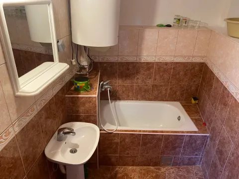 Izdavanje, garsonjera, 25m², Malo Brdo, Podgorica - image 8