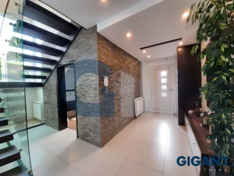 Prodaja, kuća, 252m², Miljakovac, Rakovica - image 13