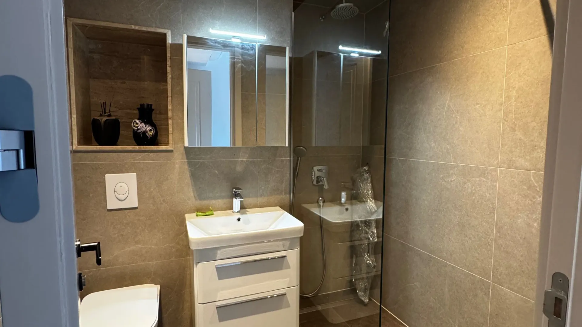 Sale, one bedroom apartment, 69m², Velika Plaža, Ulcinj