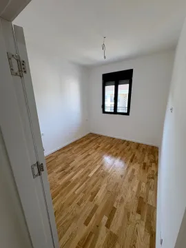 Prodaja, jednosoban stan, 45m², Tološi, Podgorica - image 3