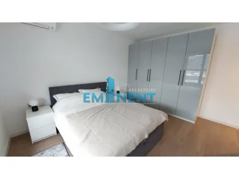 Izdavanje, trosoban stan, 74m², Novi Beograd Blok 67, Novi Beograd Sve Podlokacije - image 14