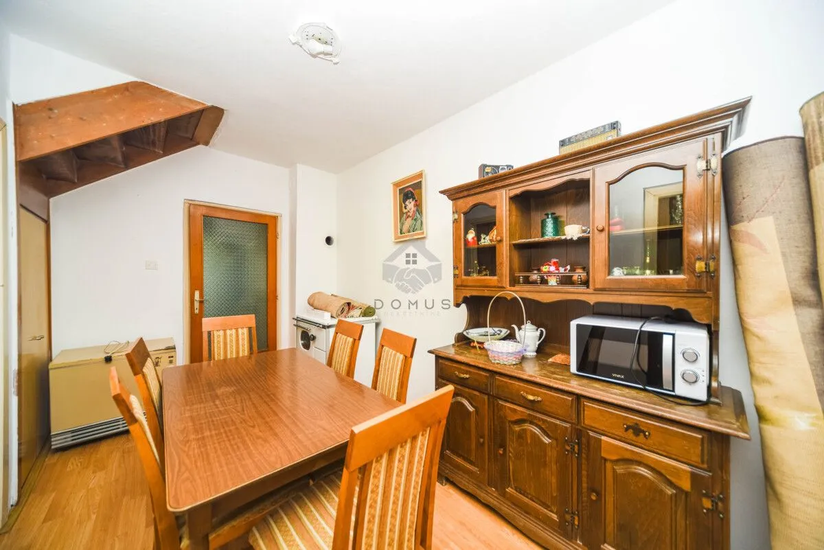 Izdavanje, trosoban stan, 100m², Zabjelo, Podgorica