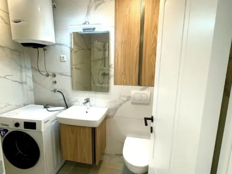 Izdavanje, jednosoban stan, 45m², Stari Aerodrom, Podgorica - image 2