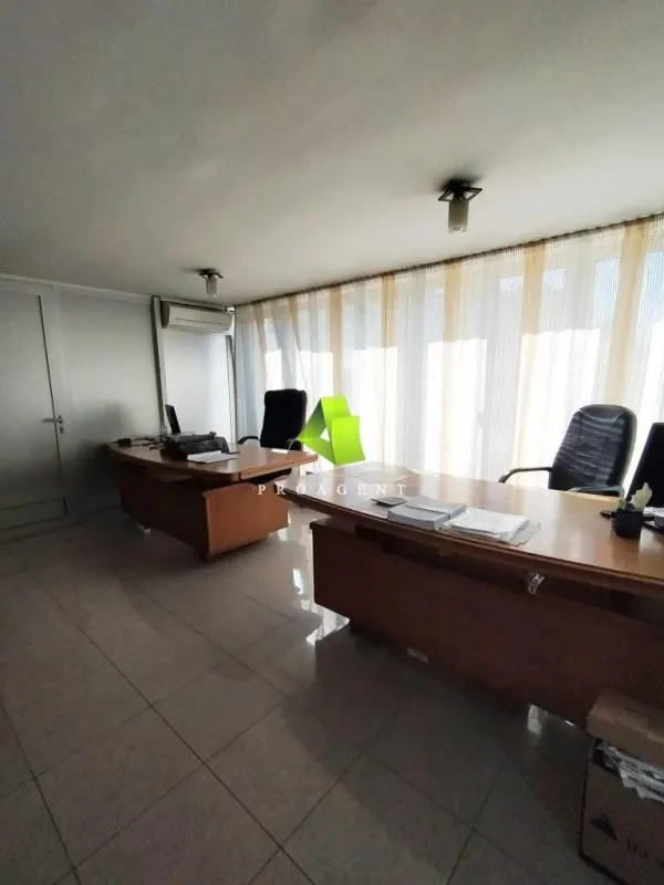 Rent, office space, 109m², Medijana, Niš