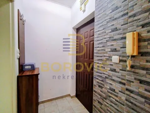 Rent, one bedroom apartment, 35m², Petlovo Brdo, Beograd - image 2