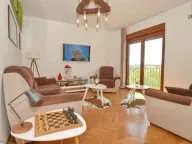 Rent, two bedroom apartment, 90m², Centar, Tivat - image 6
