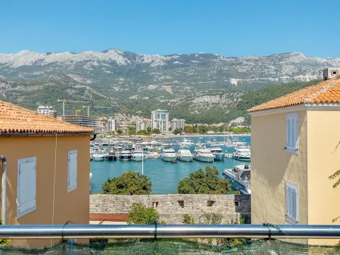 Prodaja, kuća, 268m², Budva, Crna Gora - image 6