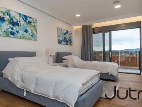 Prodaja, trosoban stan, 237m², Centar, Bar - image 22