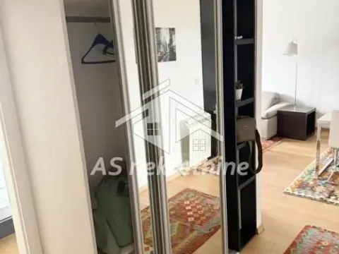 Izdavanje, trosoban stan, 73m², Vračar Sve Podlokacije, Beograd - image 10