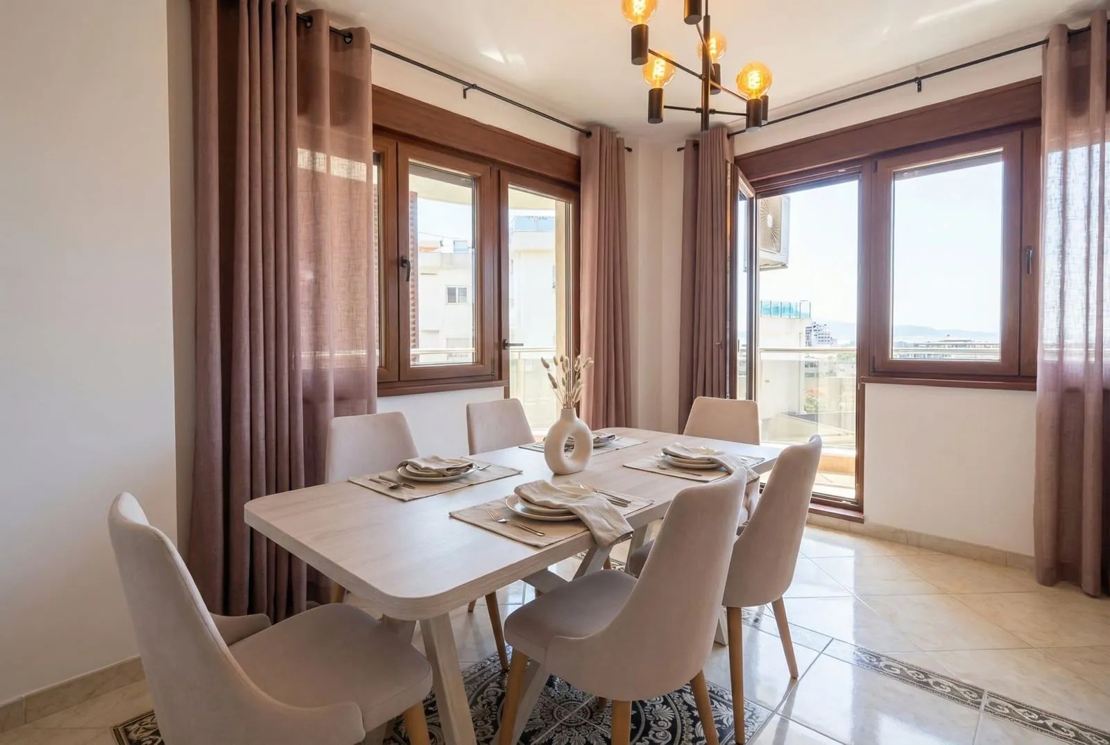 Sale, three bedroom apartment, 120m², Bečići, Budva