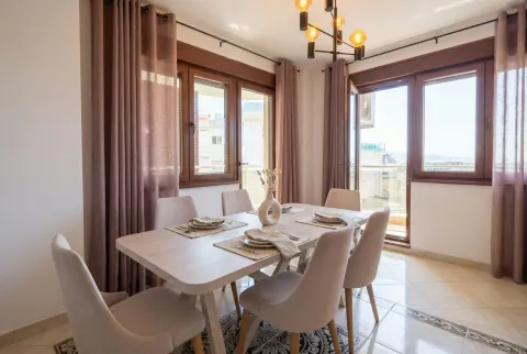 Sale, three bedroom apartment, 120m², Bečići, Budva - image 3