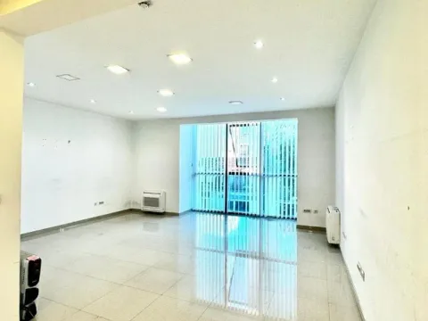 Prodaja, poslovni prostor, 540m², Centar, Podgorica - image 2