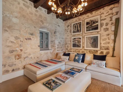 Izdavanje, kuća, 90m², Muo, Kotor - image 5