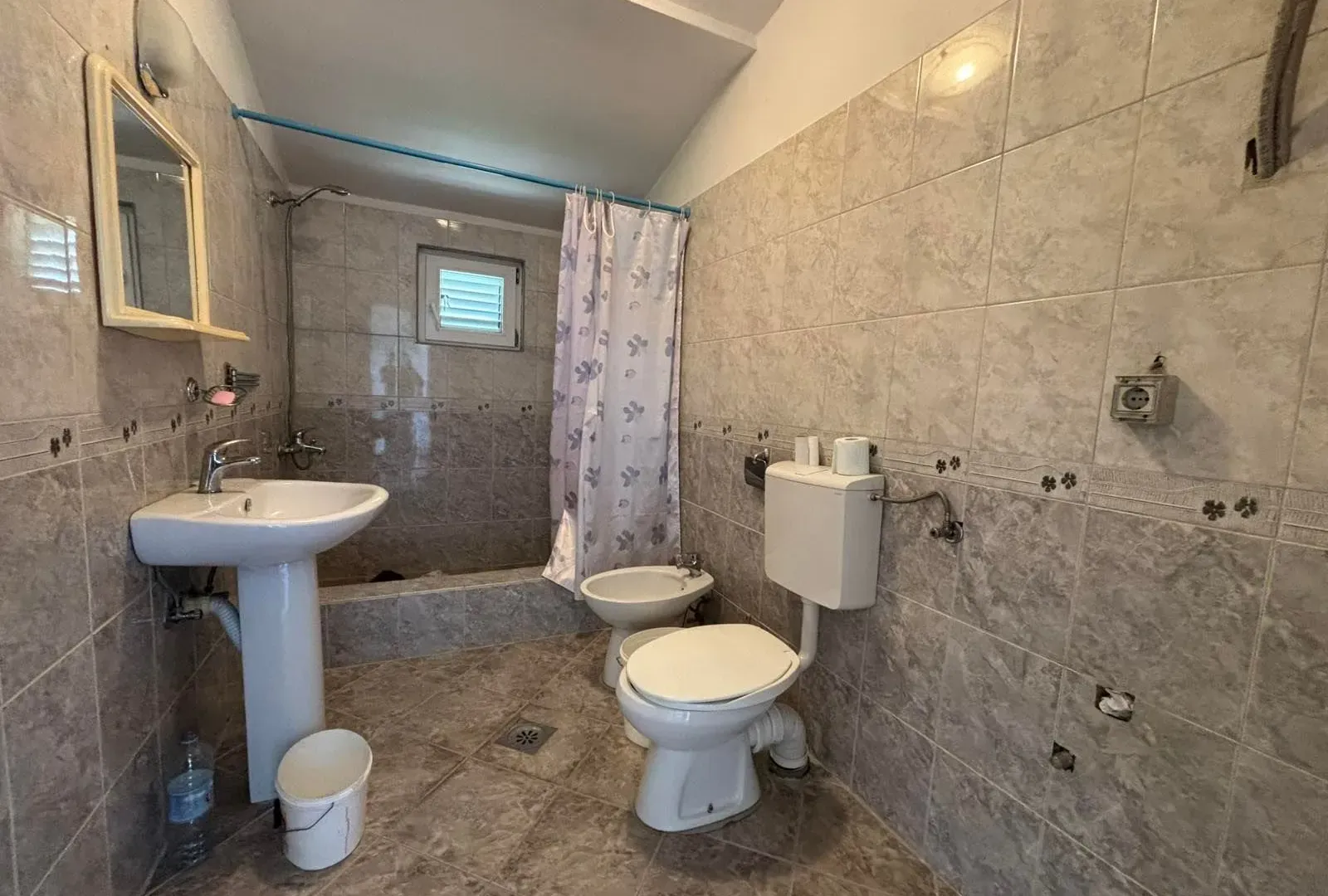 Prodaja, kuća, 400m², Glavica, Danilovgrad