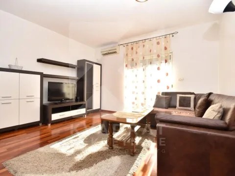 Rent, one bedroom apartment, 54m², City Kvart, Podgorica - image 1
