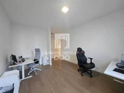 Izdavanje, četvorosoban stan, 116m², Savski Venac, Beograd - image 5