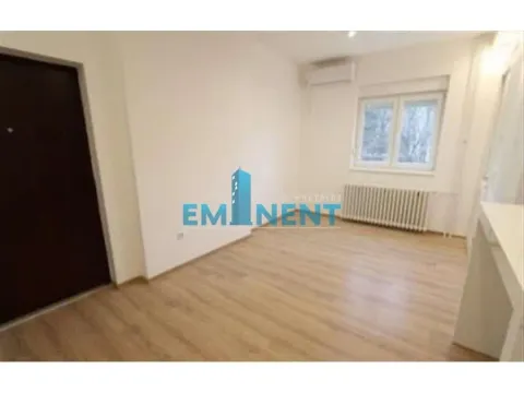 Izdavanje, stan, 64m², Savski Venac, Beograd - image 5