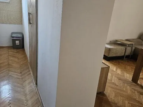 Rent, two bedroom apartment, 32m², Stari Grad, Beograd - image 16