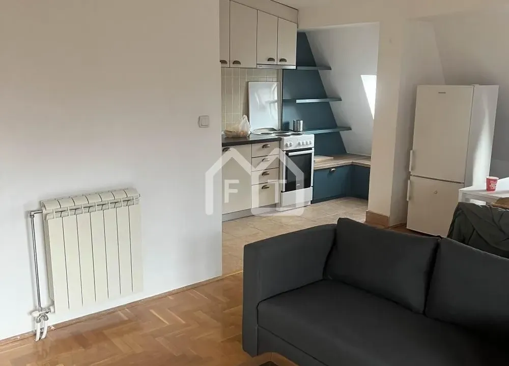 Izdavanje, dvosoban stan, 50m², Žarkovo, Beograd