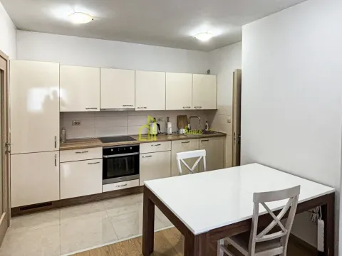 Rent, two bedroom apartment, 71m², City Kvart, Podgorica - image 2
