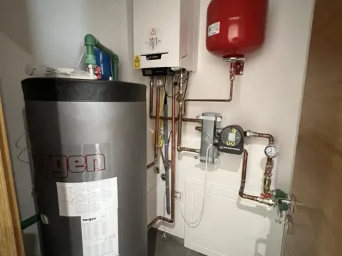 Prodaja, kuća, 181m², Petrovaradin, Novi Sad - image 16