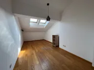 Izdavanje, petosoban stan, 186m², Krivi Most, Podgorica - image 11