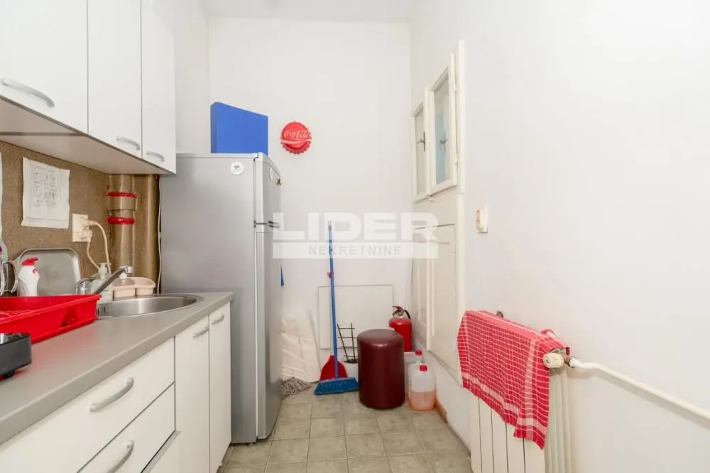 Rent, apartment, 87m², Stari Grad, Beograd