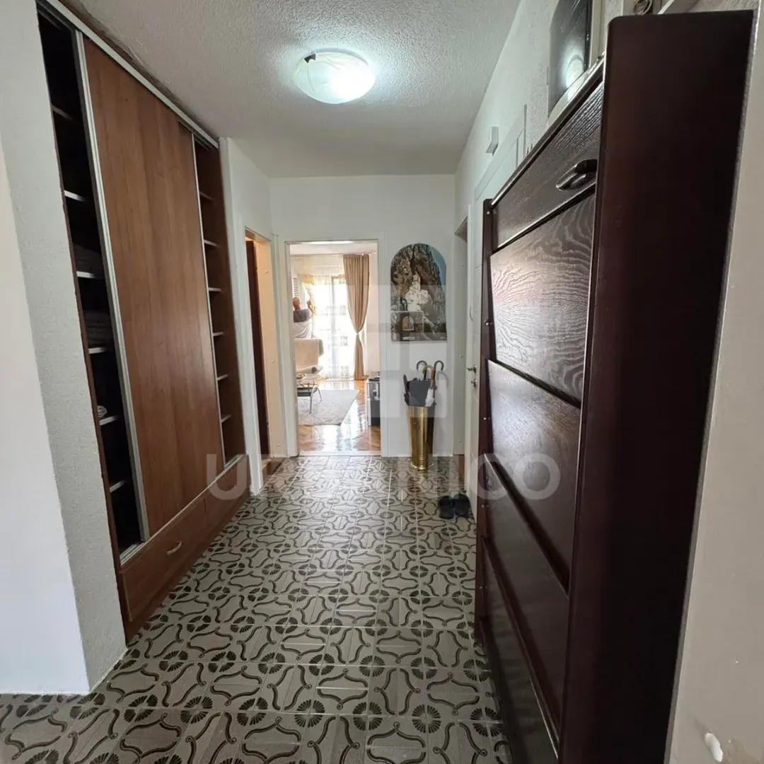 Izdavanje, dvosoban stan, 75m², Gornja Gorica, Podgorica