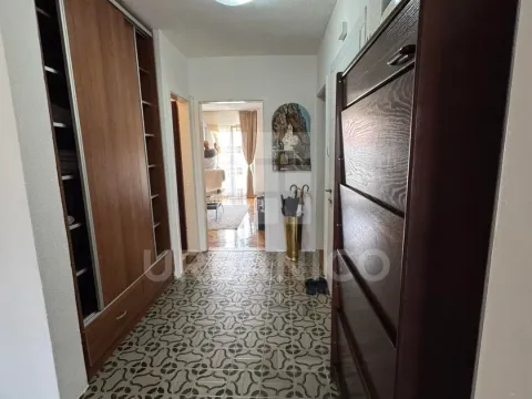 Izdavanje, dvosoban stan, 75m², Gornja Gorica, Podgorica - image 9