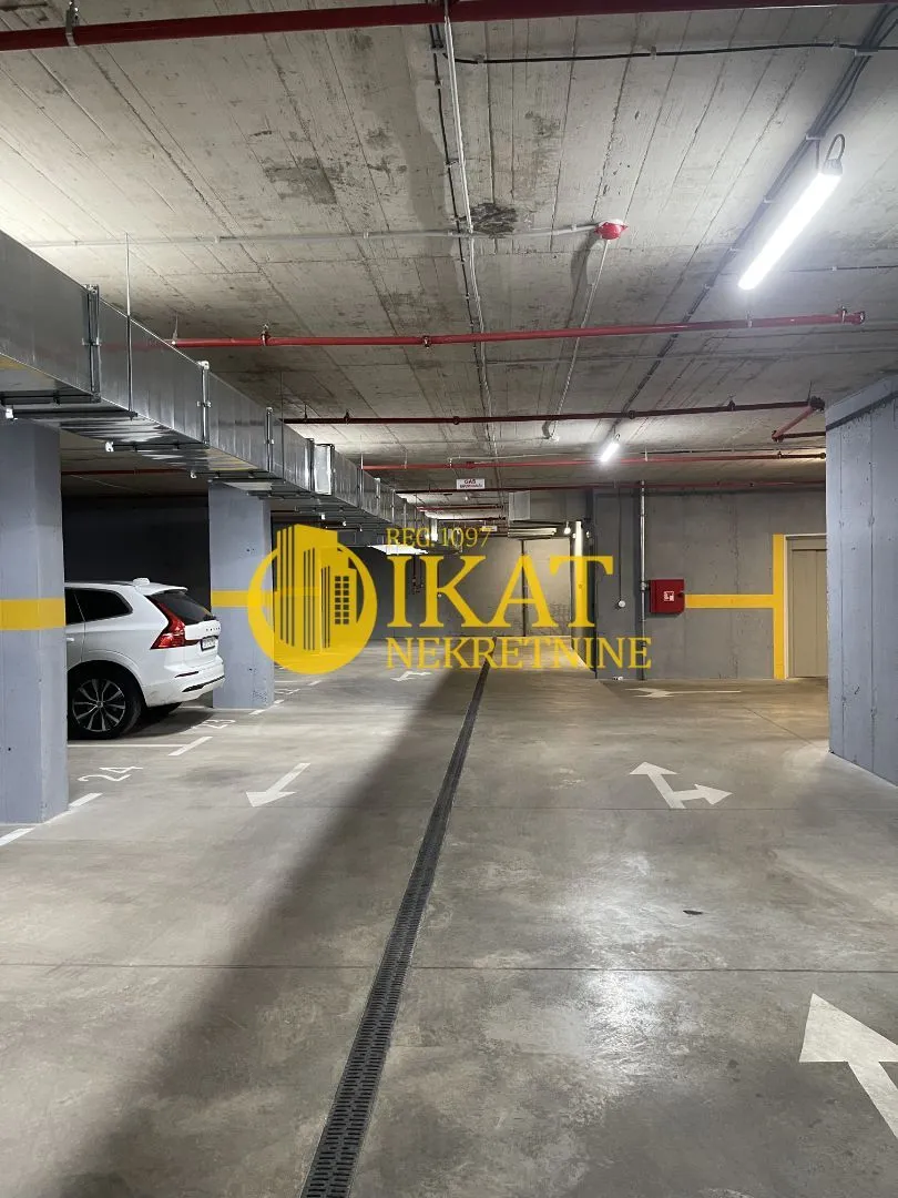 Sale, parking/garage, 13m², Vračar Sve Podlokacije, Beograd